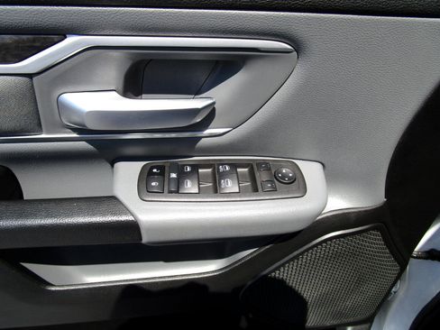 Used 2022 RAM 1500 Big Horn image 22