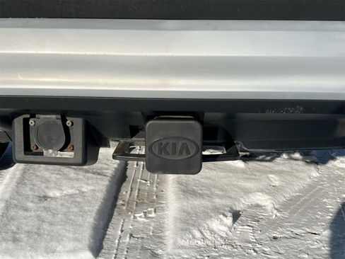 Used 2022 Kia Telluride LX image 35