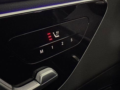 Used 2024 Mercedes-Benz GLC 300 image 16