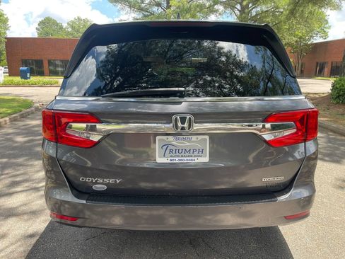 Used 2019 Honda Odyssey Touring image 4