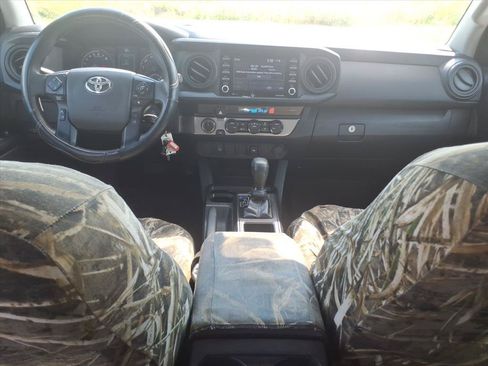 Used 2023 Toyota Tacoma SR AWD/4WD image 13