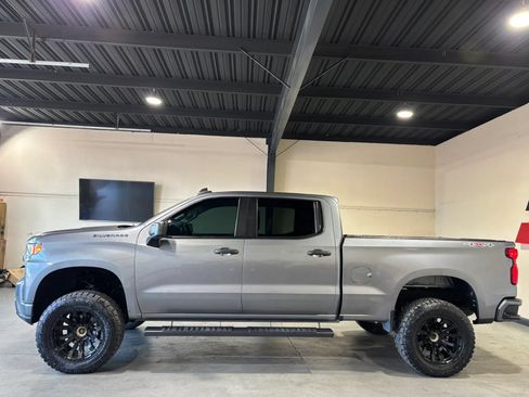 Used 2021 Chevrolet Silverado 1500 Custom w/ LPO, Dark Essentials Package AWD/4WD image 3