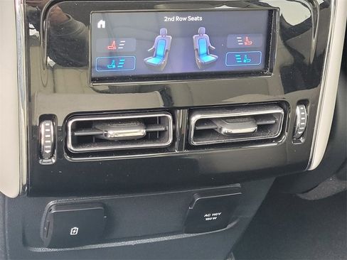 Used 2025 Lincoln Aviator Reserve w/ Equipment Group 201A image 9