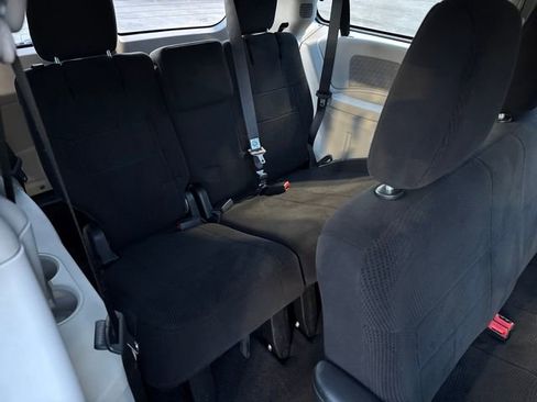 Used 2013 Dodge Grand Caravan American Value Package image 23
