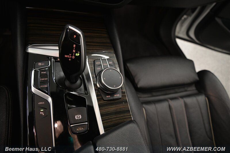 Used 2018 BMW 530e RWD image 39