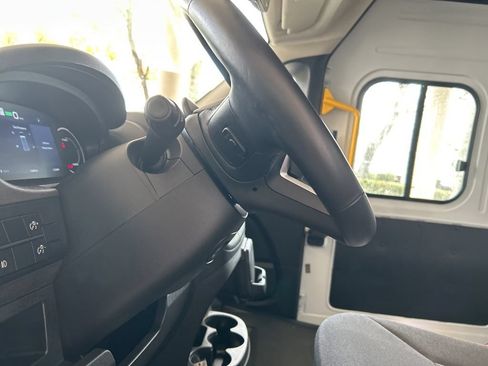 Used 2024 RAM ProMaster 3500 w/ Delivery Van Package FWD image 37