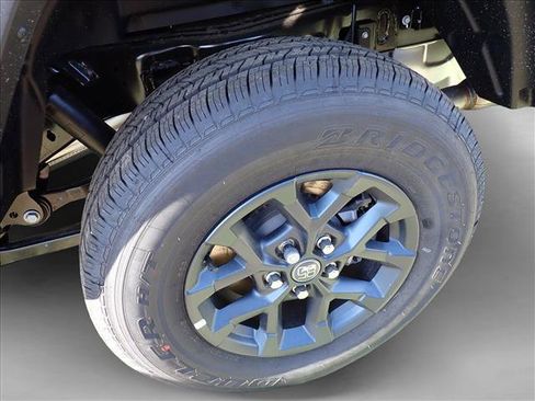 New 2026 Jeep Gladiator Sport AWD/4WD image 7