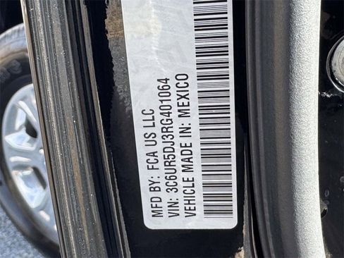 Used 2024 RAM 2500 Big Horn w/ Safety Group image 31