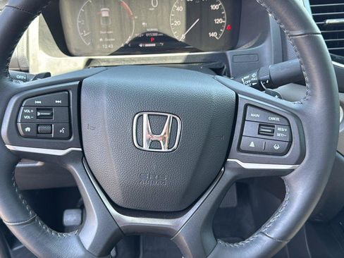 Used 2024 Honda Ridgeline RTL image 17