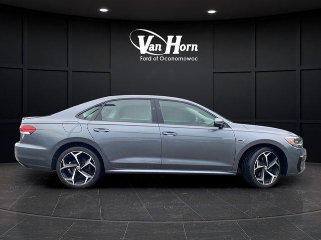 Used 2020 Volkswagen Passat 2.0T R-Line FWD image 8