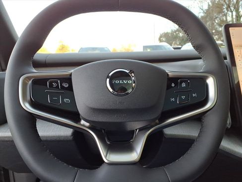 New 2025 Volvo EX30 Ultra w/ Protection Package Premier image 24