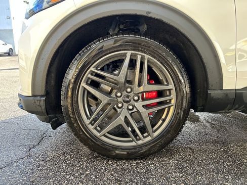 Certified 2025 Ford Explorer ST-Line w/ Premium Package image 7