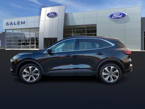 Used 2024 Ford Escape Platinum image 6