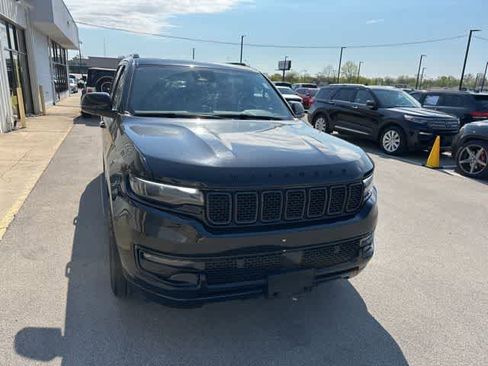 Used 2023 Jeep Wagoneer Series II image 27