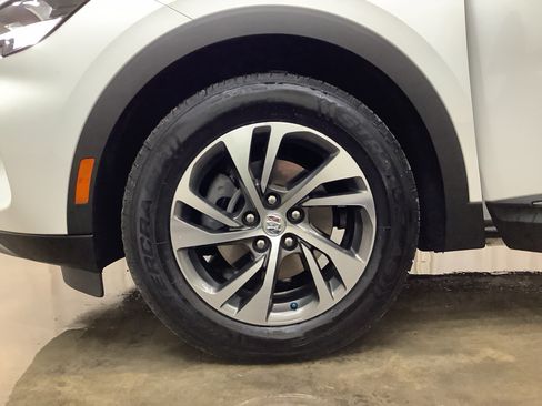 Used 2023 Buick Envision Essence AWD/4WD image 24
