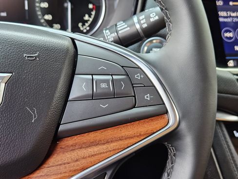 Used 2025 Cadillac XT5 Premium Luxury FWD image 26
