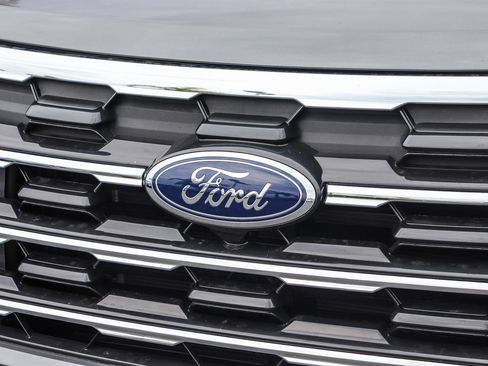 New 2026 Ford Explorer Active w/ Active Comfort Package RWD image 11