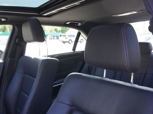 Used 2015 Mercedes-Benz E 350 4MATIC Sedan image 28