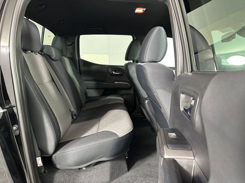 Used 2023 Toyota Tacoma TRD Sport AWD/4WD image 28