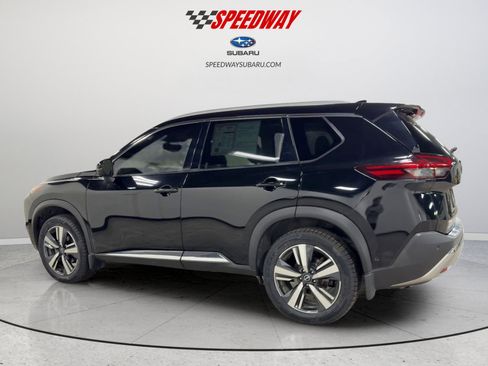 Used 2022 Nissan Rogue Platinum w/ Head-Up Display Package AWD/4WD image 9