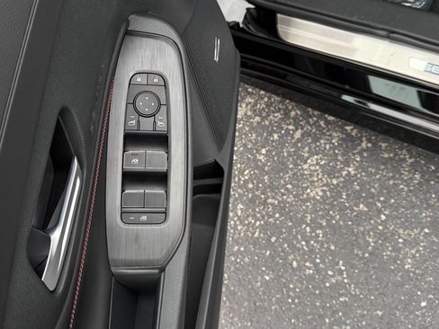 New 2026 Nissan Sentra SR w/ SR Premium Package FWD image 13