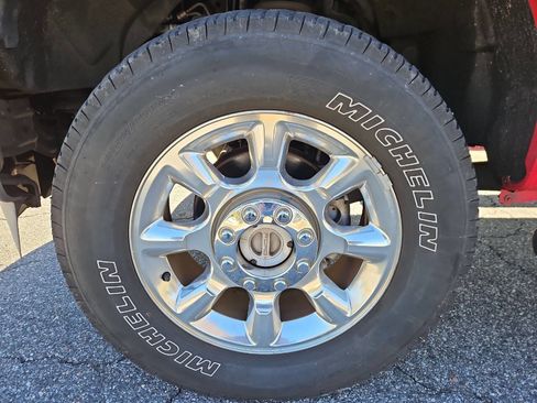 Used 2011 Ford F250 Lariat w/ Lariat Interior Pkg image 28