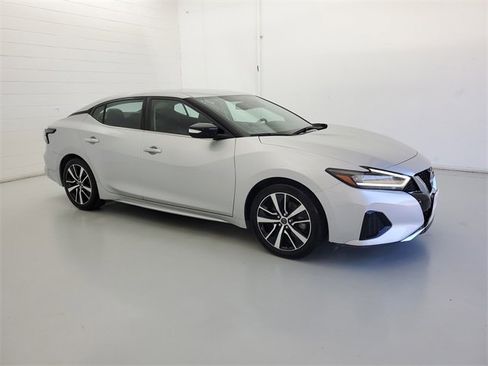 Used 2023 Nissan Maxima SV w/ Floor Mat Group image 4