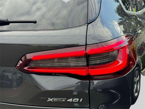 Used 2023 BMW X5 xDrive40i w/ Premium Package image 11