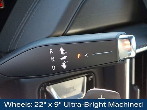 Used 2025 GMC Yukon XL Denali image 20