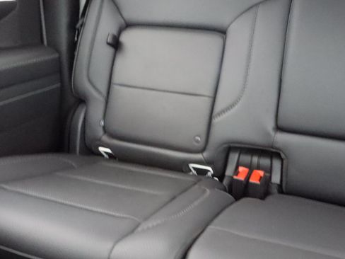 Used 2025 GMC Sierra 1500 Denali AWD/4WD image 10