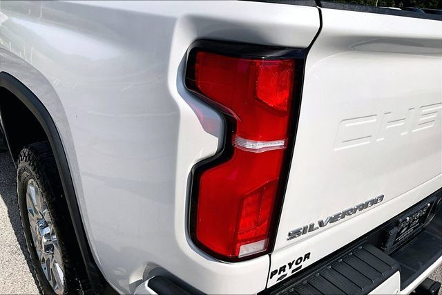 Used 2024 Chevrolet Silverado 2500 High Country w/ High Country Premium Package AWD/4WD image 24