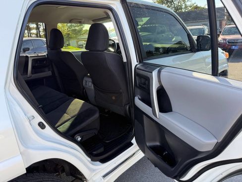 Used 2013 Toyota 4Runner SR5 image 23