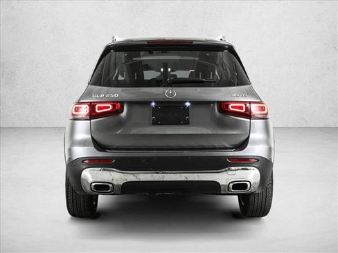 Used 2020 Mercedes-Benz GLB 250 4MATIC image 7