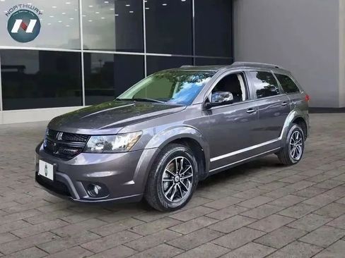 Used 2018 Dodge Journey SXT w/ Connectivity Group image 1