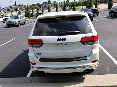 Used 2016 Jeep Grand Cherokee High Altitude AWD/4WD image 13
