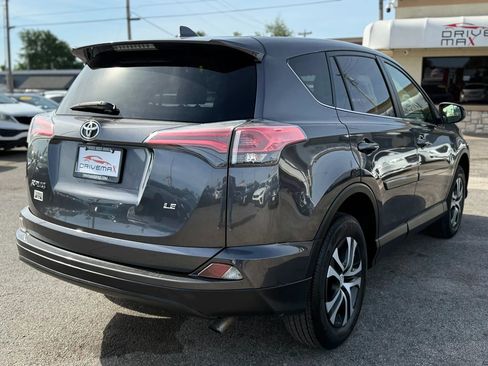 Used 2018 Toyota RAV4 LE w/ All Weather Liner Package FWD image 4