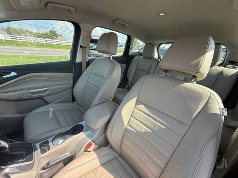 Used 2016 Ford C-MAX SEL w/ Equipment Group 301A FWD image 13