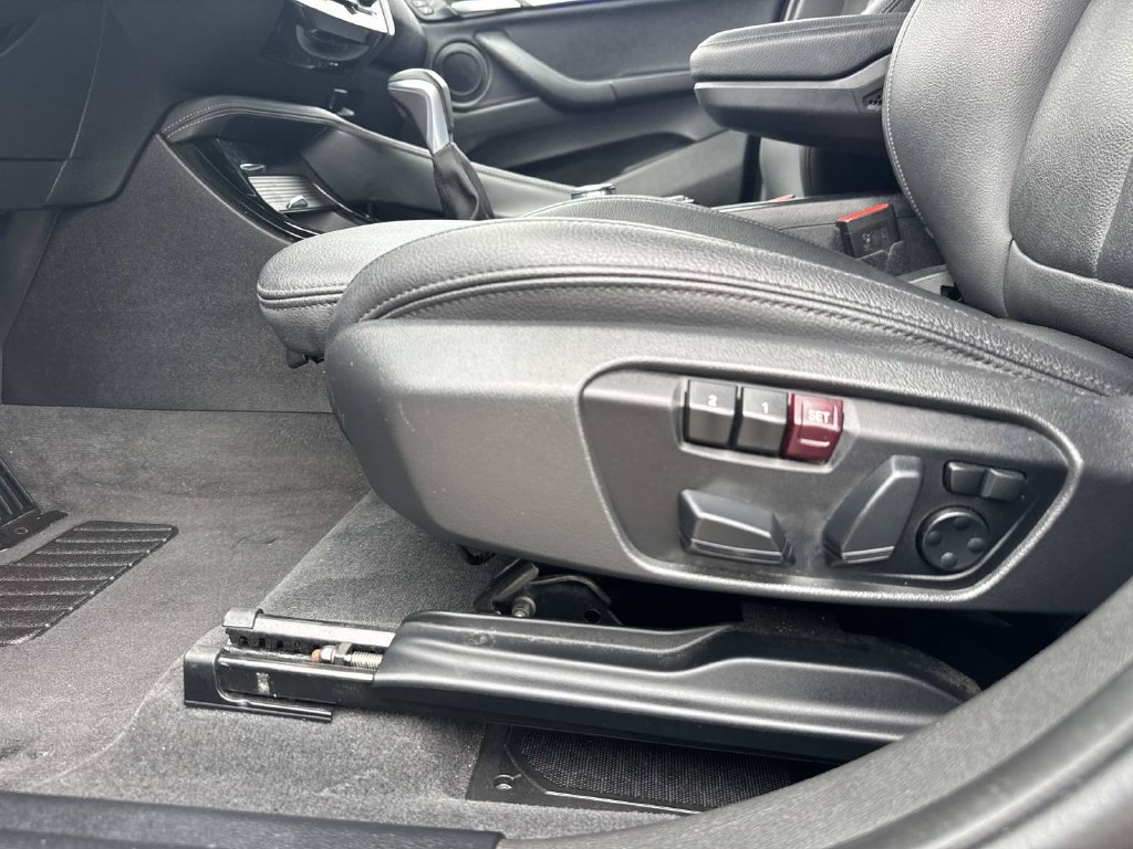 Used 2018 BMW X2 xDrive28i AWD/4WD image 18