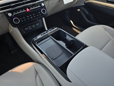 New 2026 Hyundai Tucson Limited AWD/4WD image 16
