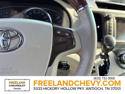 Used 2013 Toyota Sienna Limited image 32