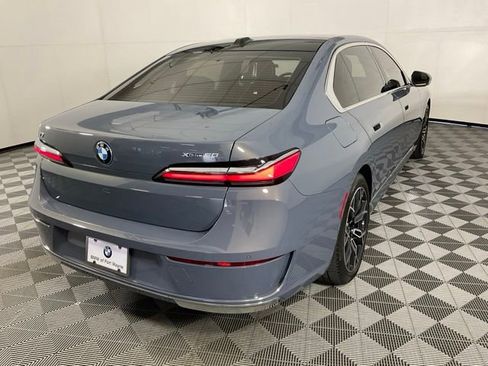 Certified 2024 BMW i7 xDrive60 AWD/4WD image 8