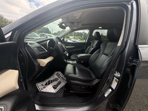 Used 2022 Subaru Ascent Limited w/ Technology Package AWD/4WD image 16