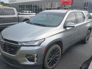 Used 2023 Chevrolet Traverse RS w/ LPO, Floor Liner Package FWD video 1