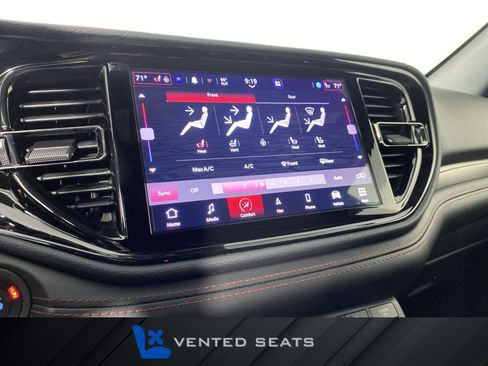 Used 2023 Dodge Durango R/T AWD/4WD image 7