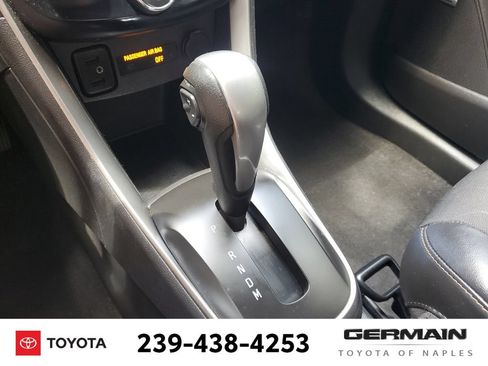 Used 2020 Chevrolet Trax LT w/ Sun & Sound Package FWD image 28