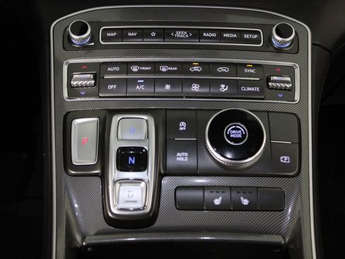 Certified 2023 Hyundai Santa Fe SEL w/ Premium Package image 23