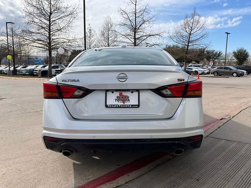 Used 2025 Nissan Altima 2.5 SR image 7