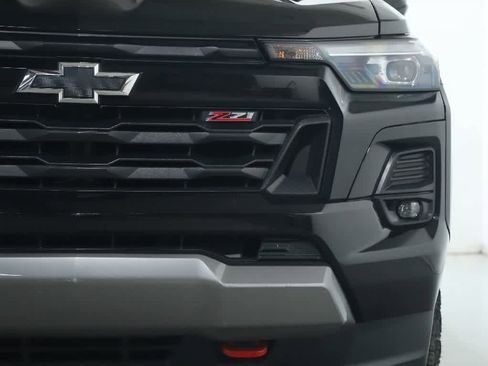 Used 2023 Chevrolet Colorado Z71 w/ Z71 Convenience Package 2 AWD/4WD image 7
