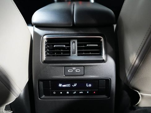 Used 2024 MAZDA CX-90 Plug-In Hybrid w/ Premium Pkg AWD/4WD image 38