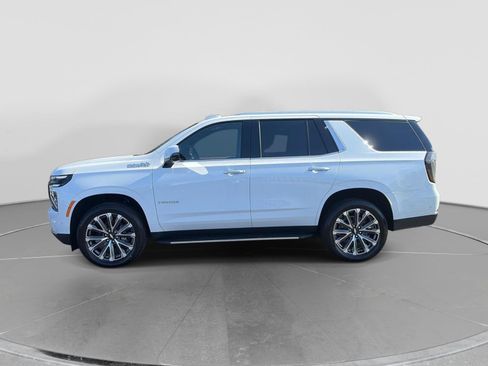 Used 2026 Chevrolet Tahoe High Country w/ Sun And Tow Package AWD/4WD image 2